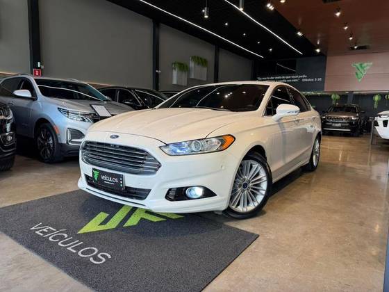FORD FUSION 2.0 TITANIUM AWD 16V GASOLINA 4P AUTOMÁTICO FORD FUSION 2.0 TITANIUM AWD 16V GASOLINA 4P AUTOMÁTICO